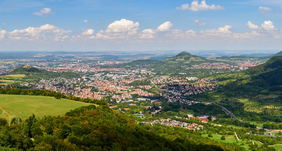 Panoramablick auf Reutlingen und Pfullingen