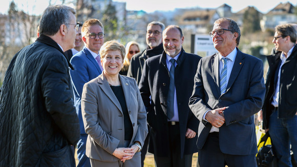 Spitzengespräch zur grenzüberschreitenden Zusammenarbeit bei Fragen der Raumplanung mit Vertretern aus Baden-Württemberg, Frankreich und der Schweiz in Rheinfelden. 