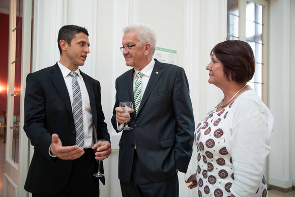 Sport Kretschmann empfängt Olympioniken und Paralympioniken v.l.n.r.: Marcel Goc, Ministerpräsident Winfried Kretschmann und Elvira Menzer-Haasis, Präsidentin des Landessportverbands Baden-Württemberg