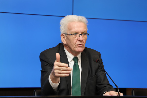 Pressekonferenz Baden-Württemberg und seine Kelten Ministerpräsident Winfried Kretschmann (Bild: Staatsministerium Baden-Württemberg)