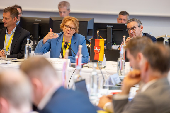 Daniela Behrens, Ministerin für Inneres und Sport von Niedersachsen