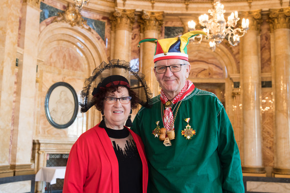 Fastnacht Närrischer Staatsempfang der Landesregierung Ministerpräsident Winfried Kretschmann und seine Ehefrau Gerlinde Kretschmann