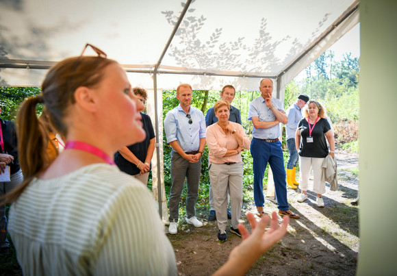 Ministerin Nicole Razavi MdL besucht den Eichelberg in Sinsheim-Hilsbach