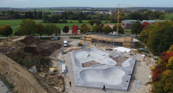 Neubau des Jugendhauses in Gomaringen mit Funpark