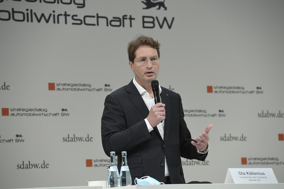 Mobilität Zwischenbilanz des Strategiedialogs Automobilwirtschaft Ola Källenius, Vorstandsvorsitzender der Daimler AG und der Mercedes-Benz AG (Bild: e-mobil BW / Studio KD Busch)