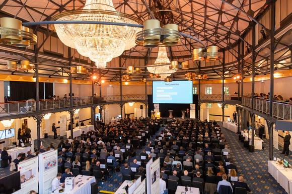 Konferenz Zwischenbilanz des Forums Gesundheitsstandort Teilnehmerinnen und Teilnehmer des Forums Gesundheitsstandort (Bild: Staatsministerium Baden-Württemberg)