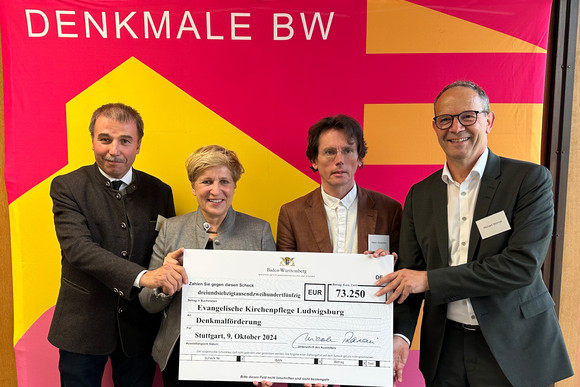 Von links: Konrad Epple MdL, Nicole Razavi MdL (Ministerin für Landesentwicklung und Wohnen), Martin Kaleschke (Bezirkskantor Evangelische Stadtkirche Ludwigsburg), Michael Werner (Dekan Evangelische Kirche Ludwigsburg)