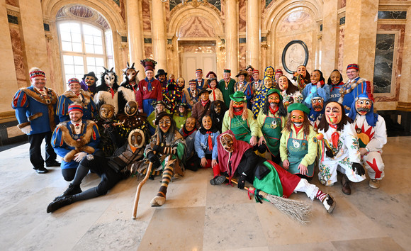 Fastnacht Närrischer Staatsempfang der Landesregierung Gruppenbild mit der Narrenvereinigung Hegau-Bodensee