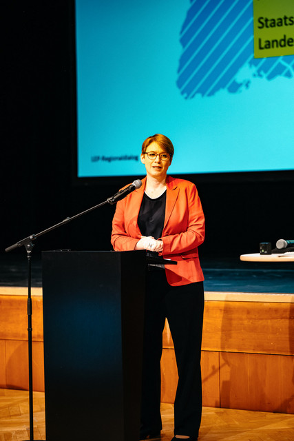 Staatssekretärin Andrea Lindlohr MdL beim Regionaldialog in Aalen