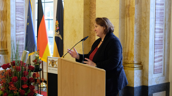 Ramadan Empfang anlässlich des muslimischen Fastenbrechens Kultusministerin Theresa Schopper bei ihrer Ansprache