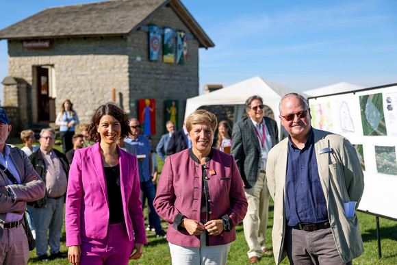 V.l.: Dorothee Eisenlohr, Oberbürgermeisterin der Stadt Schramberg, Ministerin Nicole Razavi MdL und Reiner Ullrich, Ortsvorsteher von Waldmössingen