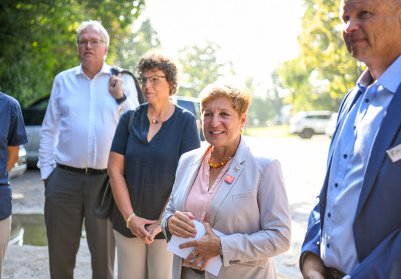 Ministerin Nicole Razavi MdL besucht den Eichelberg in Sinsheim-Hilsbach