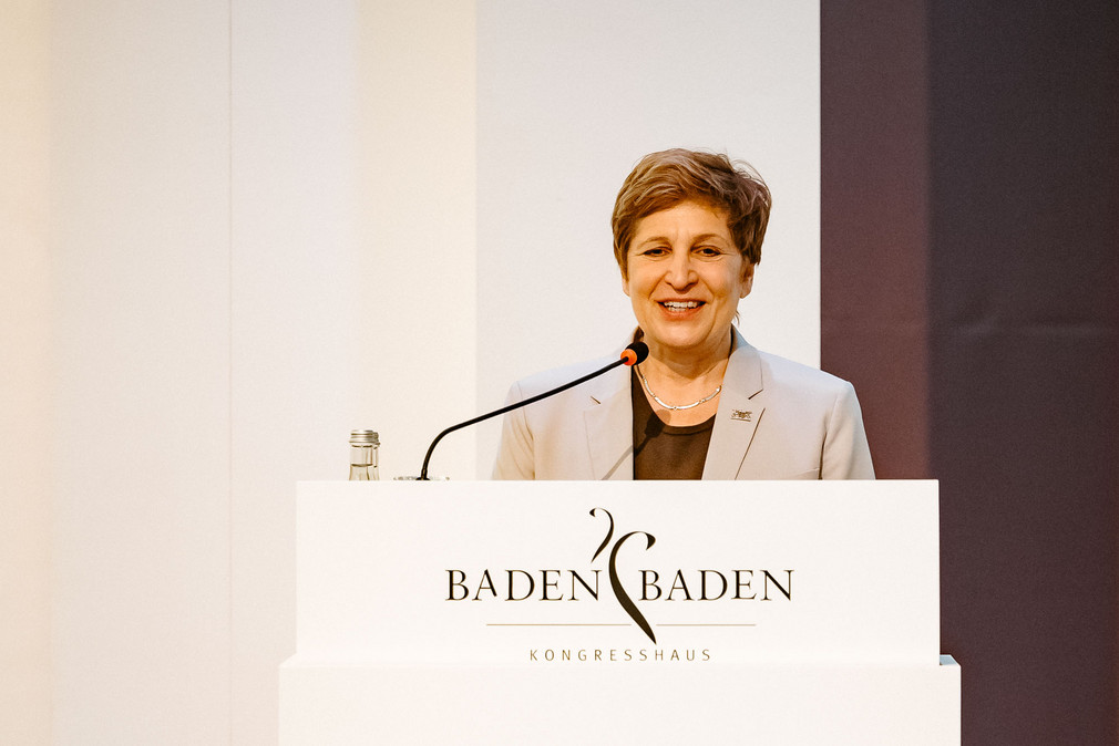 Ministerin Nicole Razavi MdL beim Regionaldialog in Baden-Baden