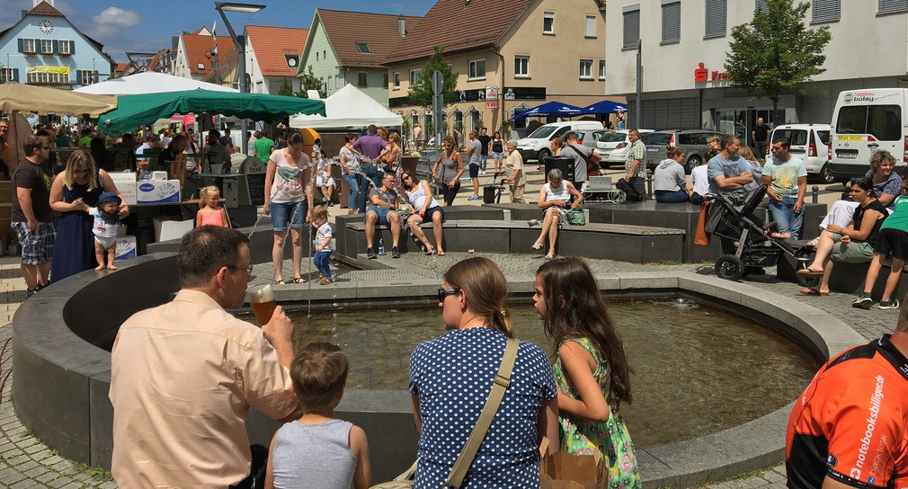 Rutesheim Marktplatz Brunnen