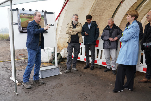 Präsentation der Funde der frühkeltischen Grabkammer 