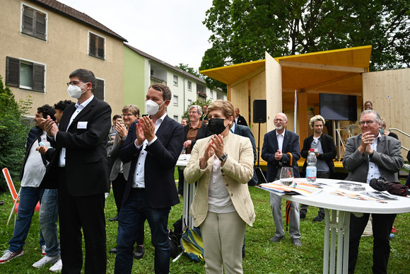 Wohnbauprojekt in Stuttgart-Rot mit über einer Million Euro gefördert Ministerin Nicole Razavi eröffnet das Reallabor Wohnen in Stuttgart-Rot