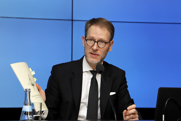 Pressekonferenz Landesregierung beschließt Arbeitsprogramm für Bürokratieabbau Staatssekretär Dr. Florian Stegmann (Bild: Staatsministerium Baden-Württemberg)
