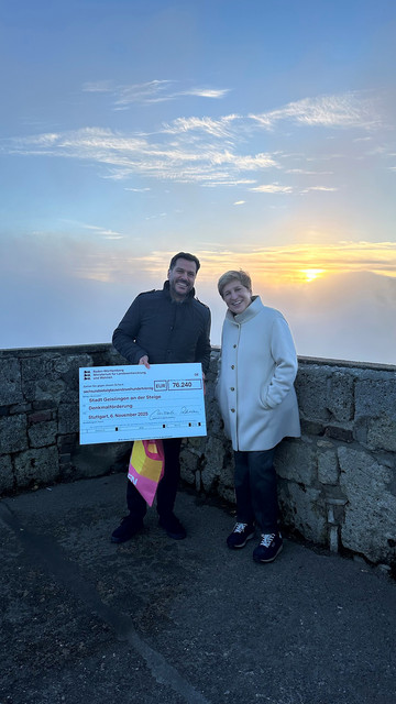 v.l.: Ignazio Ceffalia, Oberbürgermeister der Stadt Geislingen an der Steige, und Ministerin Nicole Razavi MdL