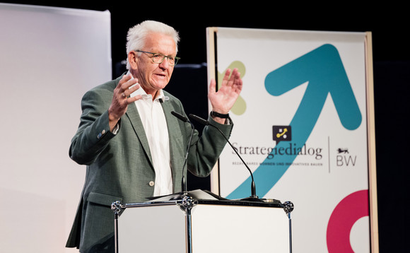 Wohnen und Bauen Erste Jahresveranstaltung des Strategiedialogs Wohnen und Bauen Ministerpräsident Winfried Kretschmann bei seiner Ansprache