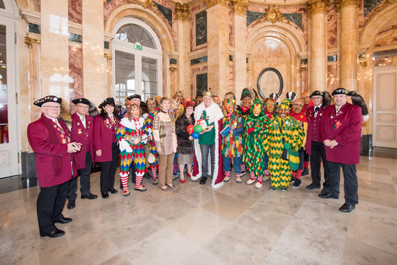 Fastnacht Närrischer Staatsempfang der Landesregierung Gruppenbild mit dem Verband Oberrheinischer Narrenzünfte