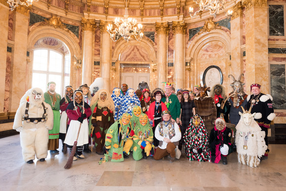 Fastnacht Närrischer Staatsempfang der Landesregierung Gruppenbild mit dem Alemannischen Narrenring