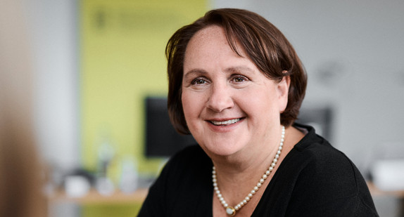 Ministerin Theresa Schopper