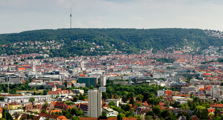 Beschreibung vom Bild: Man sieht die Stadt Stuttgart.