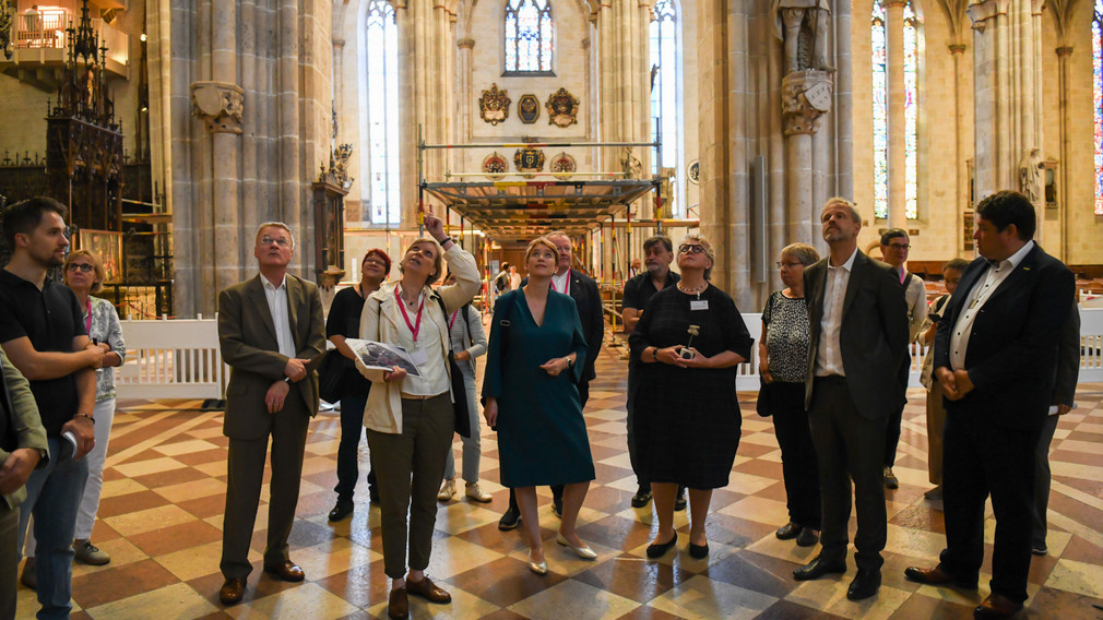 Staatssekretärin Andrea Lindlohr MdL besucht das Ulmer Münster