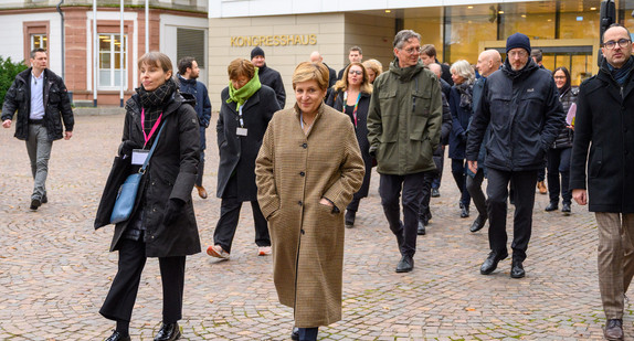 142. Bauministerkonferenz: Denkmalspazierung durch Baden-Baden