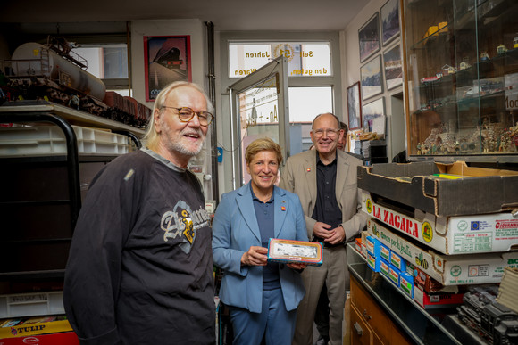 Ministerin Nicole Razavi MdL (Mitte) bei der Nacht des offenen Denkmals in Mannheim