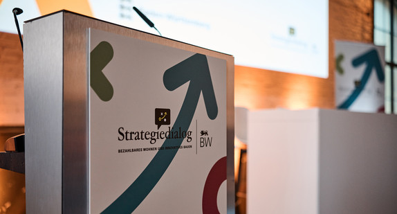 Dritte Jahresveranstaltung des Strategiedialogs Bezahlbares Wohnen und Innovatives Bauen des Landes Baden-Württemberg Dritte Jahresveranstaltung des Strategiedialogs Bezahlbares Wohnen und Innovatives Bauen des Landes Baden-Württemberg
