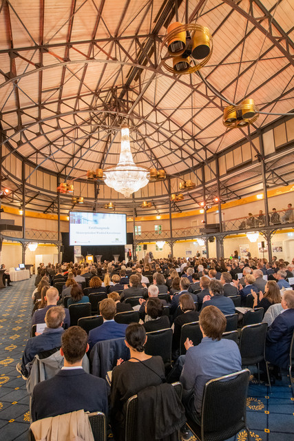 Konferenz Zwischenbilanz des Forums Gesundheitsstandort Teilnehmerinnen und Teilnehmer des Forums Gesundheitsstandort (Bild: Staatsministerium Baden-Württemberg)