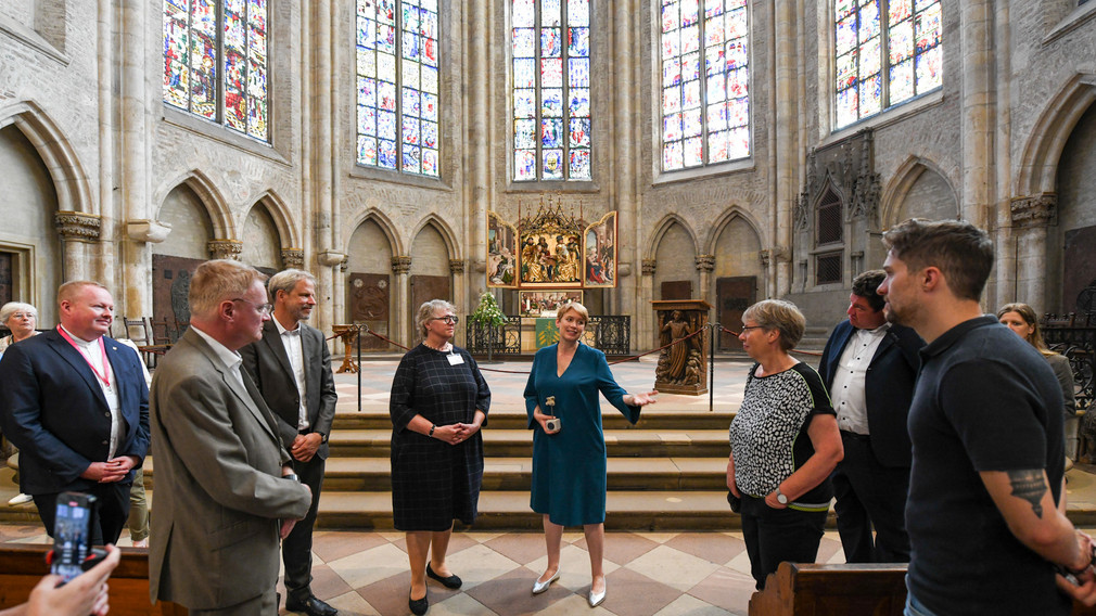 Staatssekretärin Andrea Lindlohr MdL besucht das Ulmer Münster